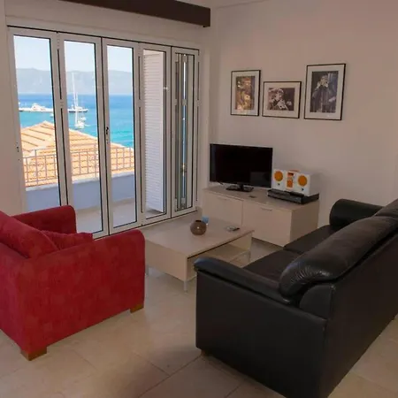 Seaside 2br